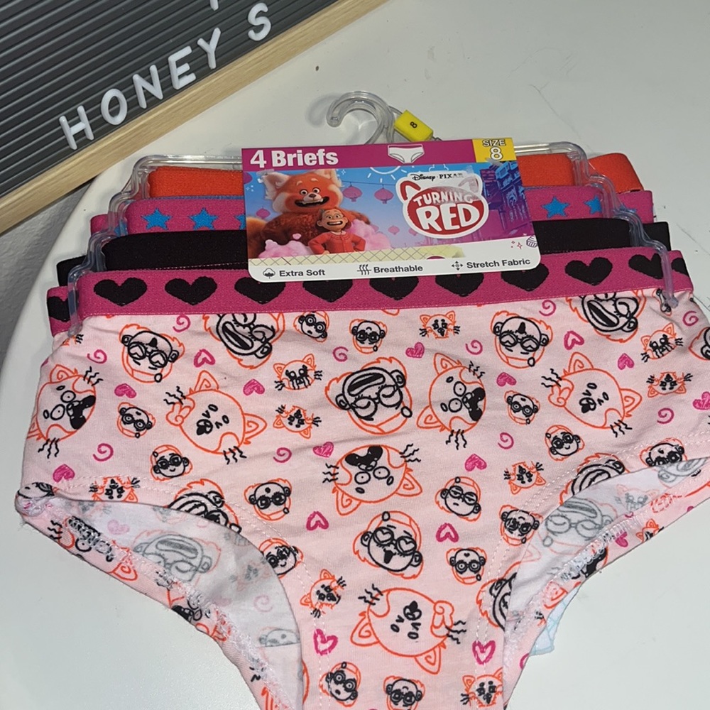 New size 8 girls brief underwear Disney Pixar Turning Red size 8
